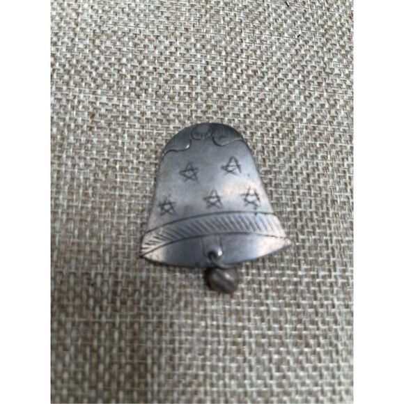 Antique Metal Bell Brooch Pin - Picture 1 of 4